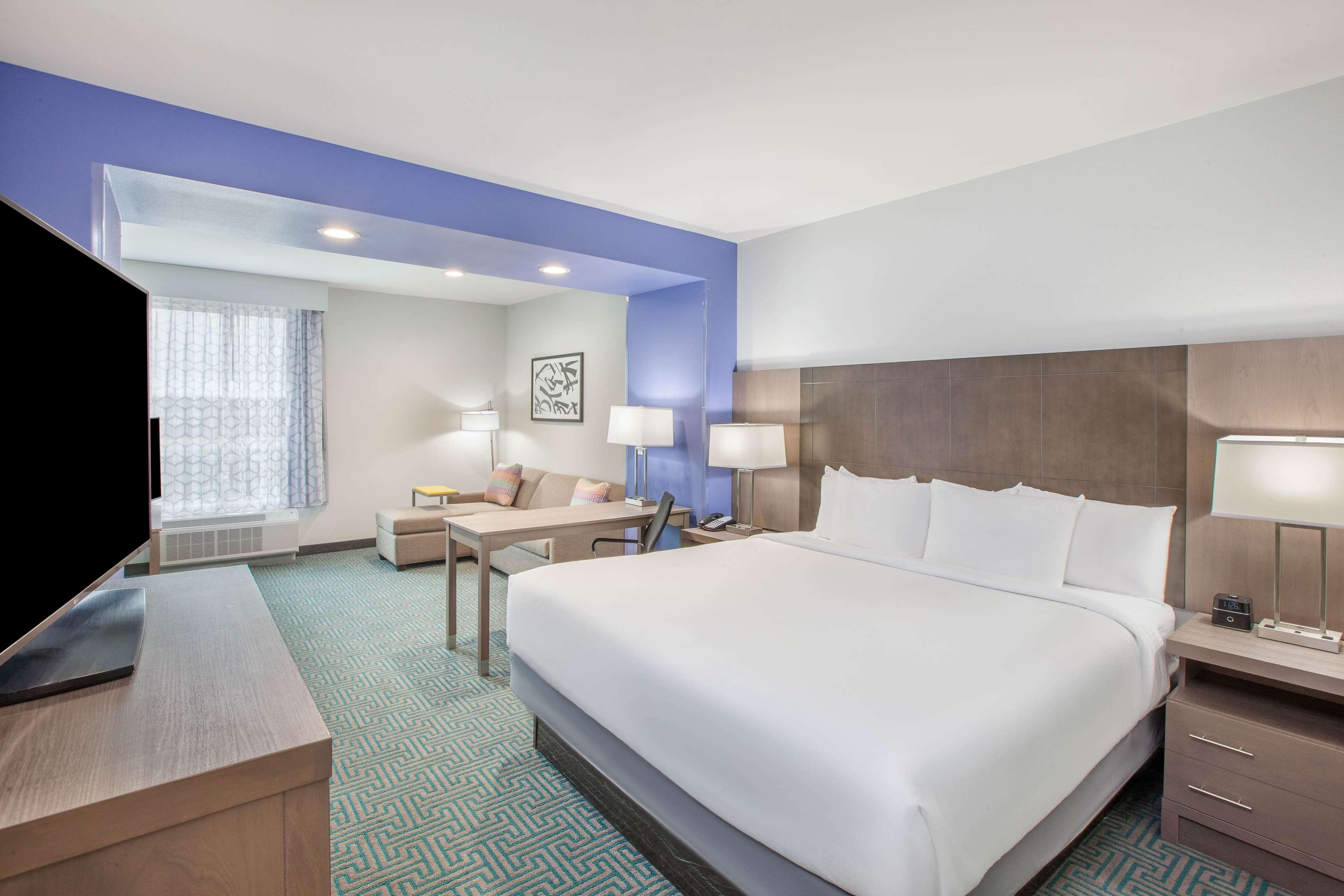 La Quinta By Wyndham Dallas Данканвиль Экстерьер фото