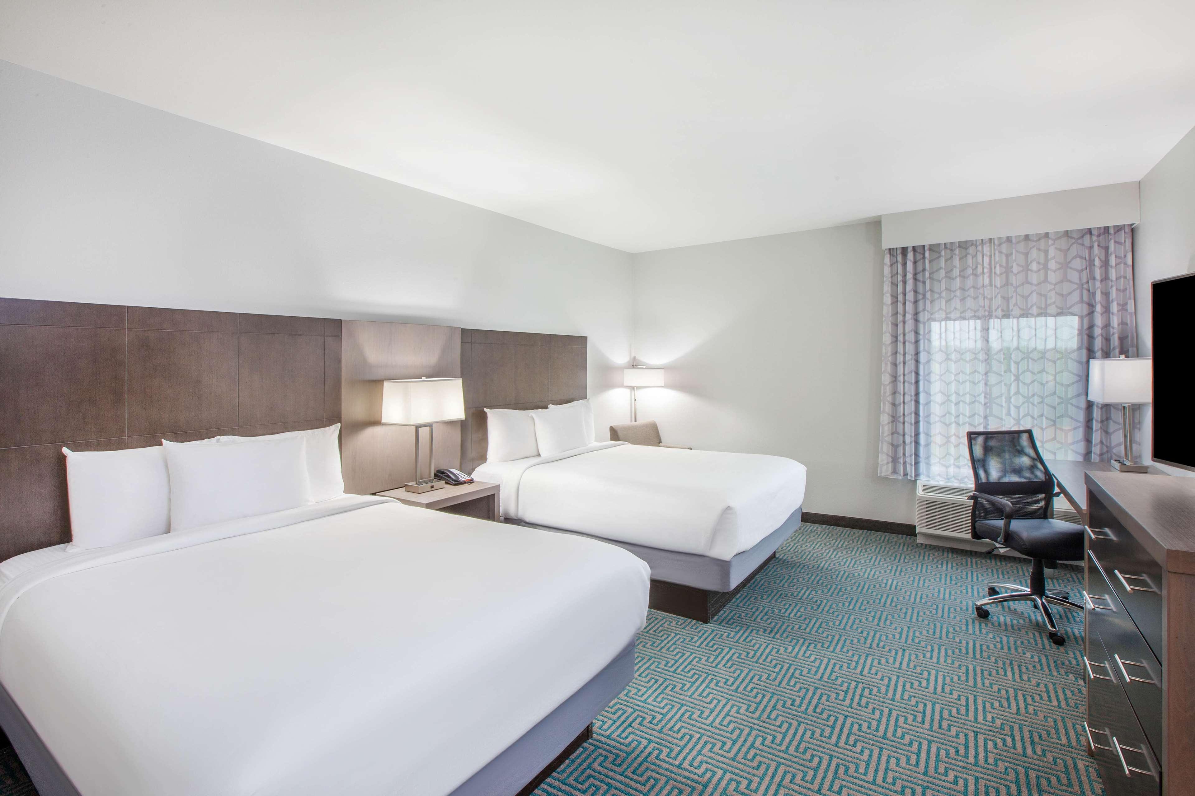 La Quinta By Wyndham Dallas Данканвиль Экстерьер фото