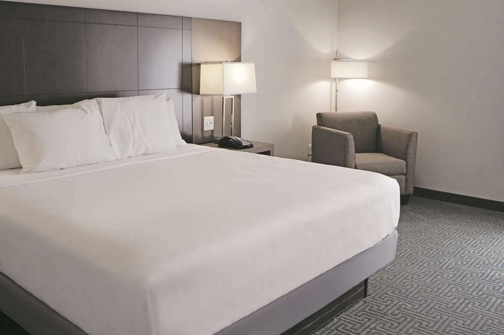 La Quinta By Wyndham Dallas Данканвиль Номер фото