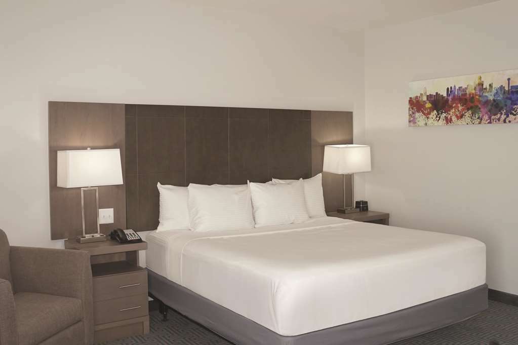 La Quinta By Wyndham Dallas Данканвиль Номер фото